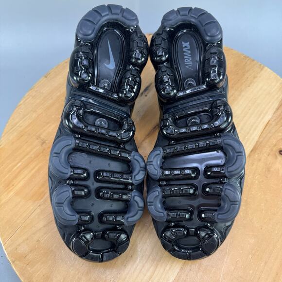 Mens 7 / 8.5W - Nike Air Max Vapormax Plus Shoes Triple Black 924453-004 NEW - Picture 7 of 9